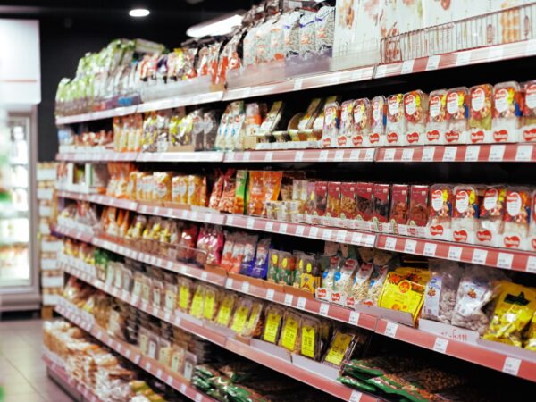 様々な食品に使われる甘味料「ステビア」の歴史とは?発見から日本での流通拡大に至るまでを解説 | 甘味料開発・選定ナビ 様々な食品に使われる甘味料「ステビア」の歴史とは?発見から日本での流通拡大に至るまでを解説 | 甘味料開発・選定ナビ