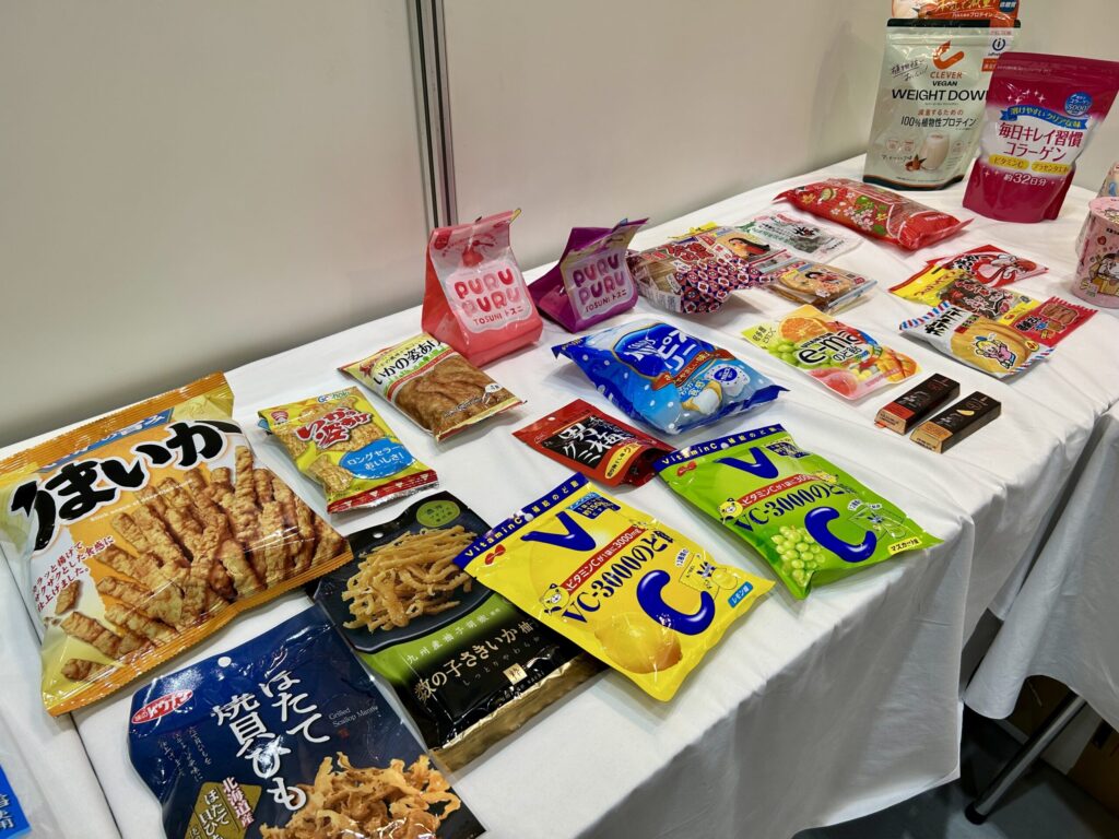 様々な食品に使われる甘味料「ステビア」の歴史とは？発見から日本での流通拡大に至るまでを解説 | 甘味料開発・選定ナビ