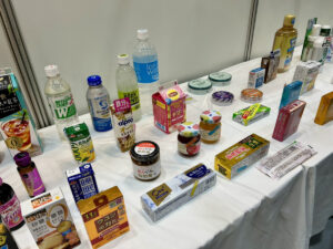 様々な食品に使われる甘味料「ステビア」の歴史とは？発見から日本での流通拡大に至るまでを解説 | 甘味料開発・選定ナビ